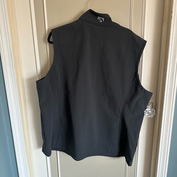 Women's Gray Vest - Picture 2 of 4